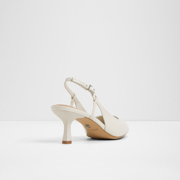 Sapatos em pele branco, salto fino - ADAN