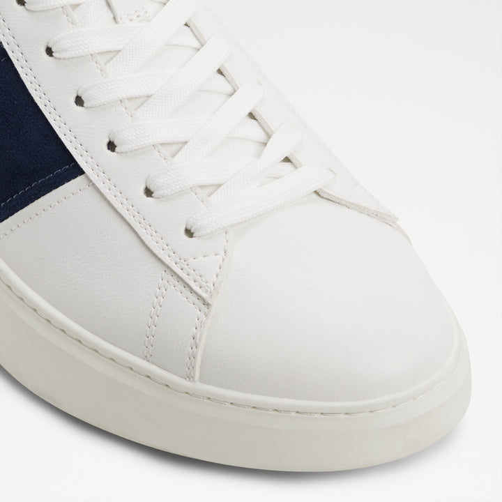 Sapatilhas em branco - ADYN