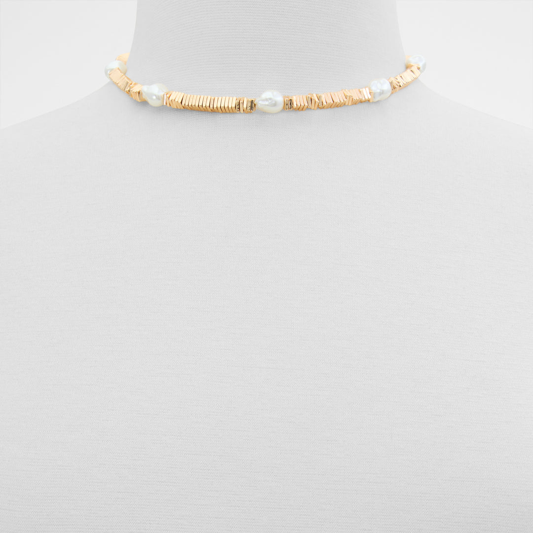 Colar em dourado - AMELINNA