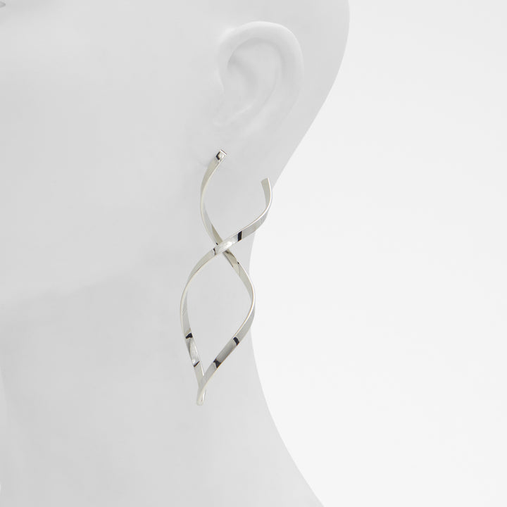 Brincos longos em prateado - ANNAH