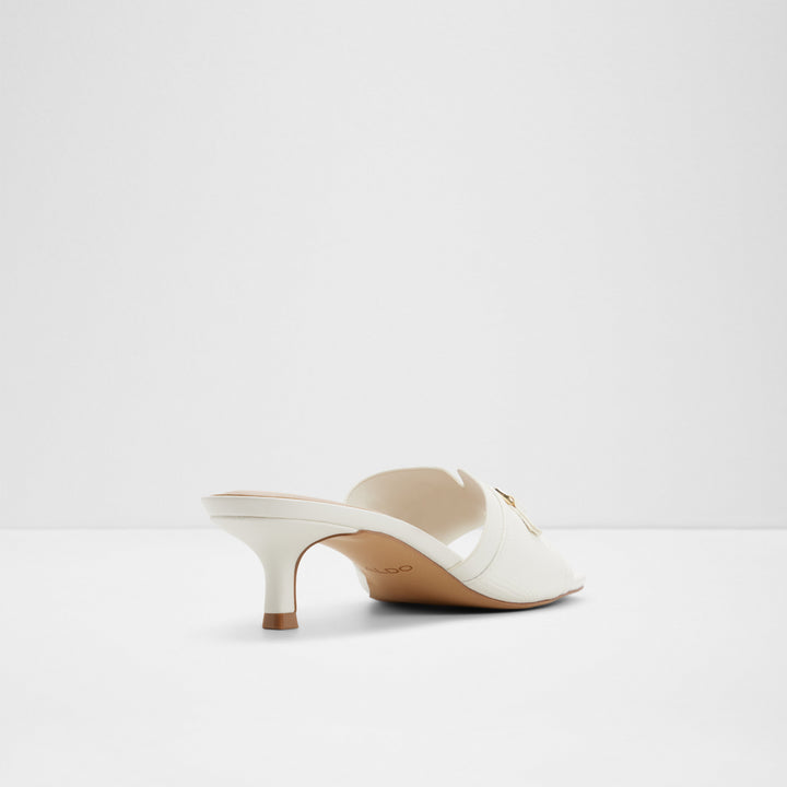 Mules em branco, salto fino - ANNAMASSI
