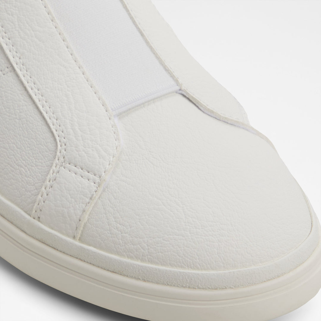 Sapatilhas em branco - AROS