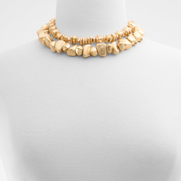 Colares em dourado - ARYANNAH