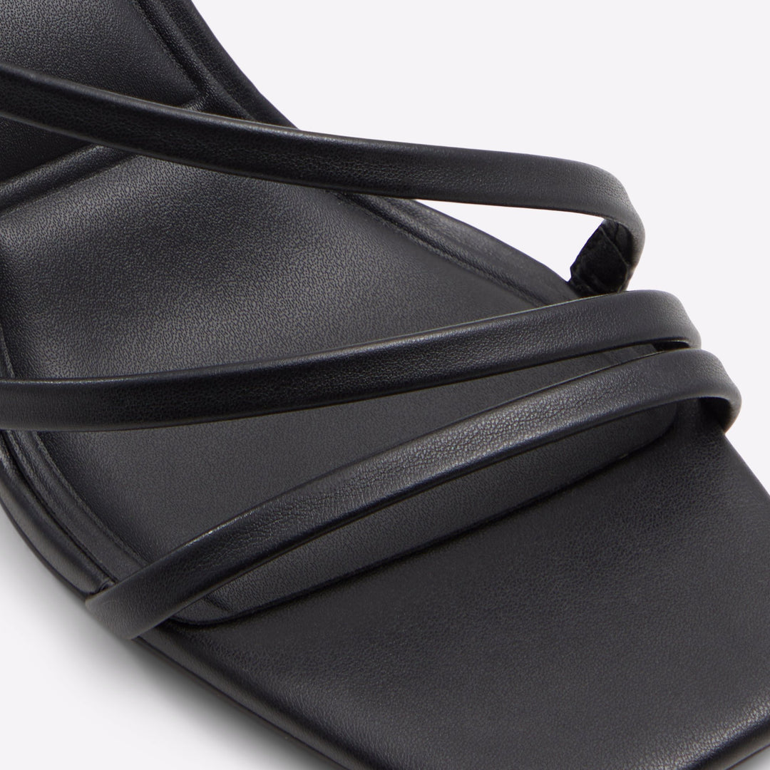 Sandálias em preto, salto em bloco - ATLANTICUS