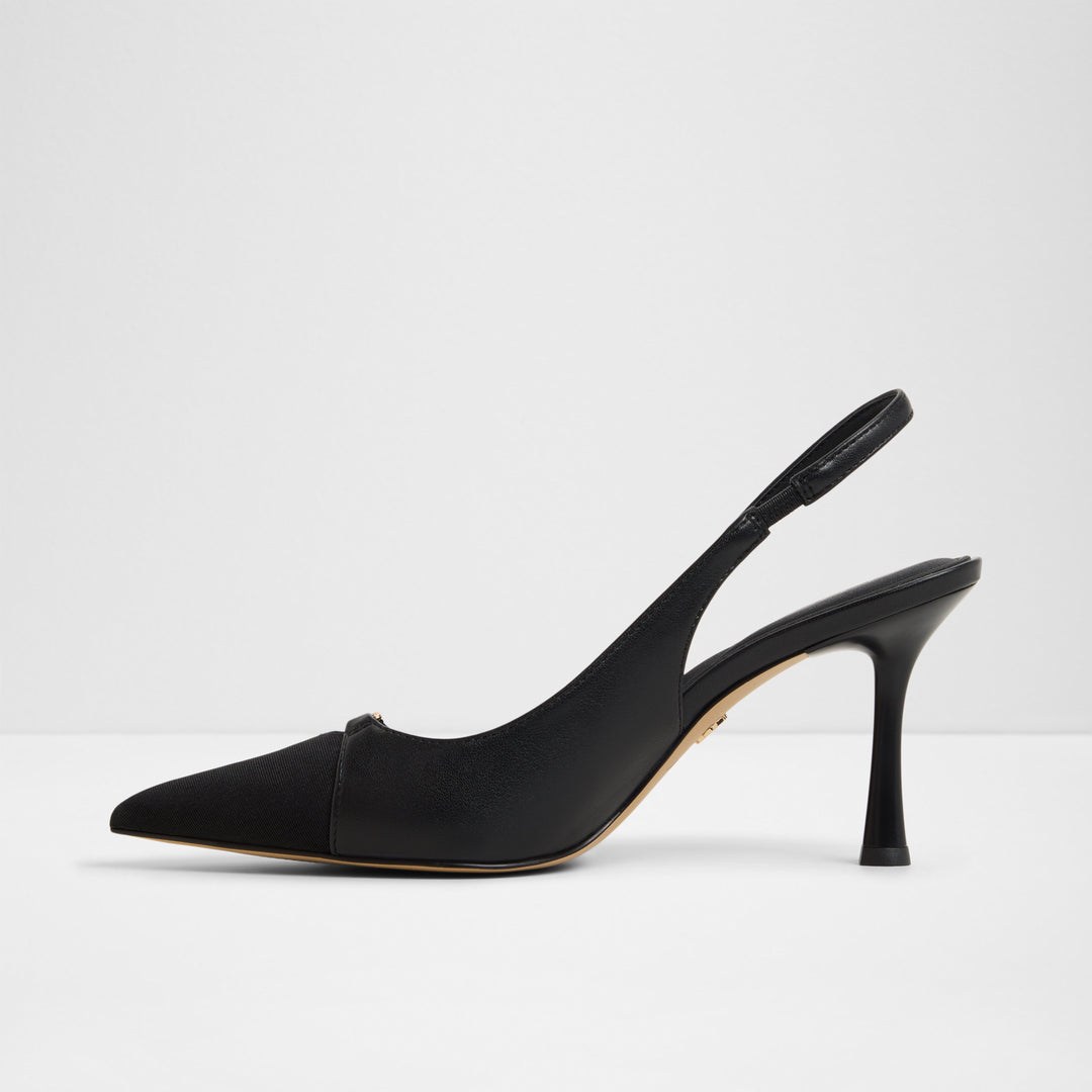 Sapatos em preto, salto fino - AUGUSTAS