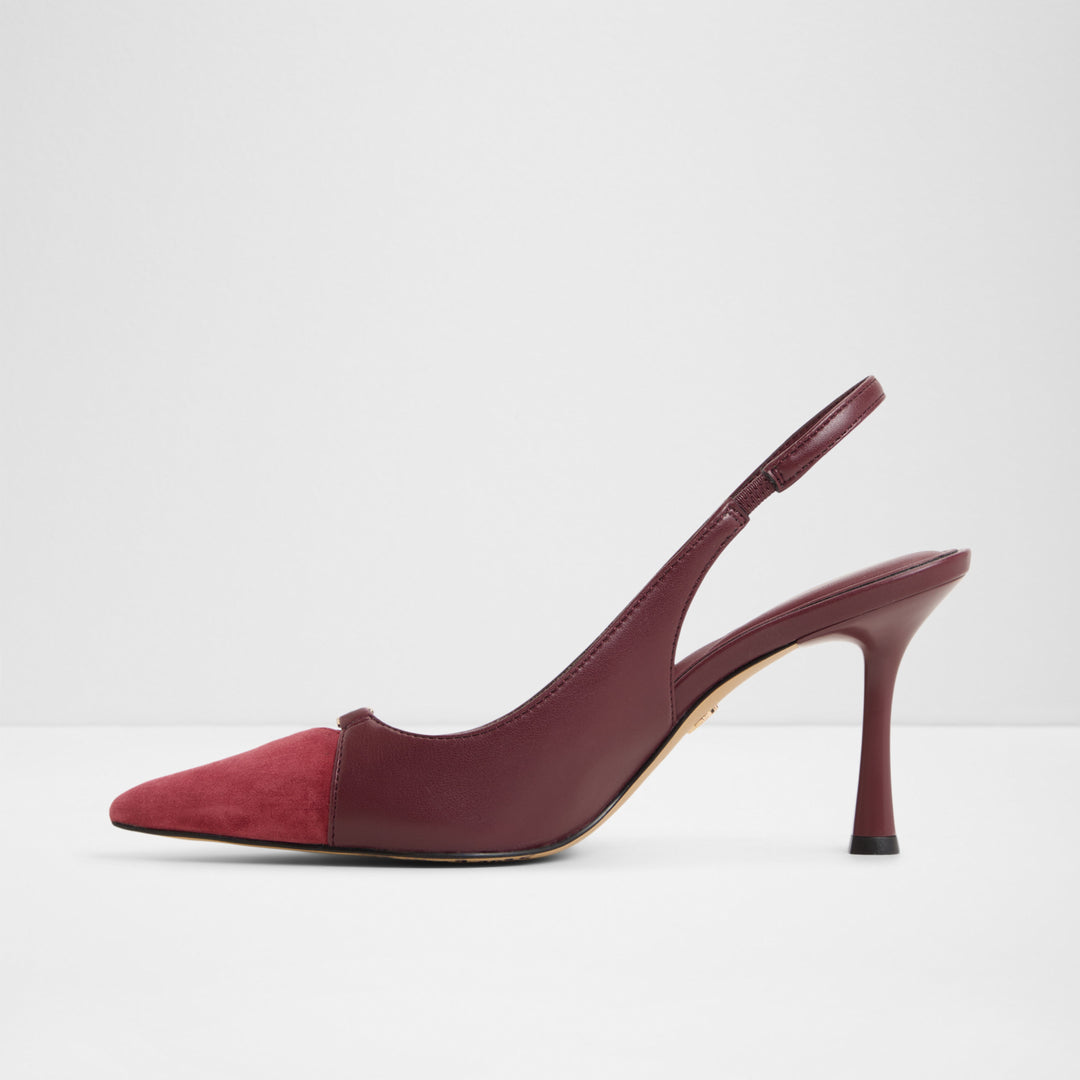 Sapatos em bordô, salto fino - AUGUSTAS