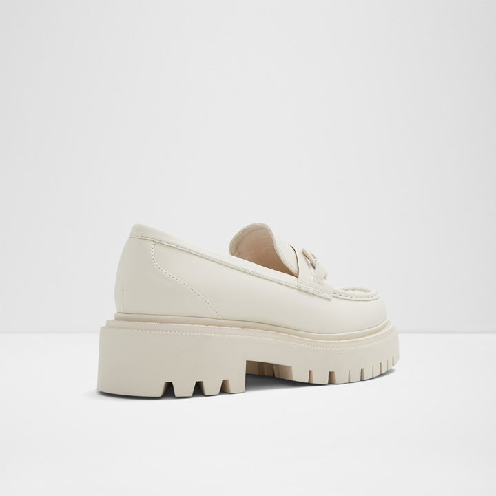 Mocassins rasos em branco cru - BABERIEL