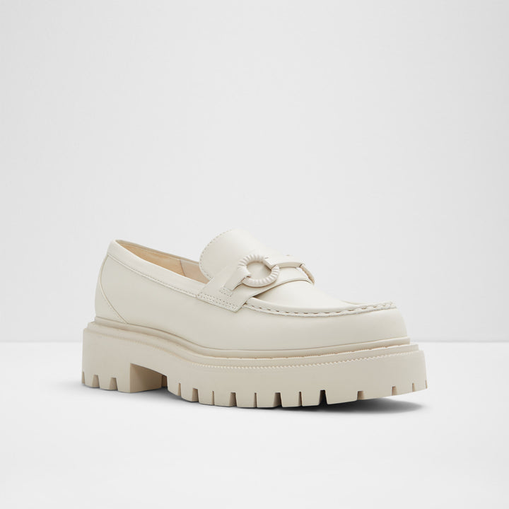 Mocassins rasos em branco cru - BABERIEL