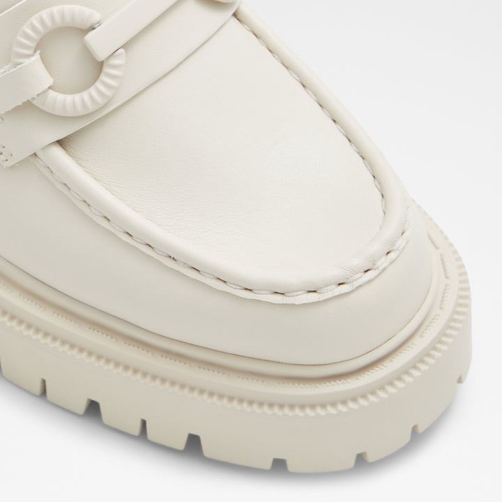 Mocassins rasos em branco cru - BABERIEL