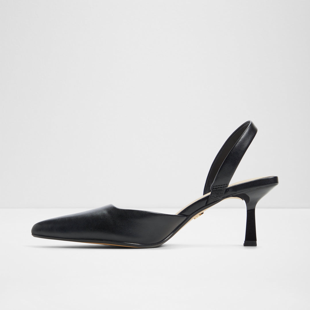 Sapatos em preto, salto em funil - BASANTI