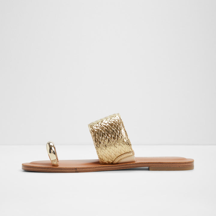 Sandálias rasas em dourado - BEACHWALK