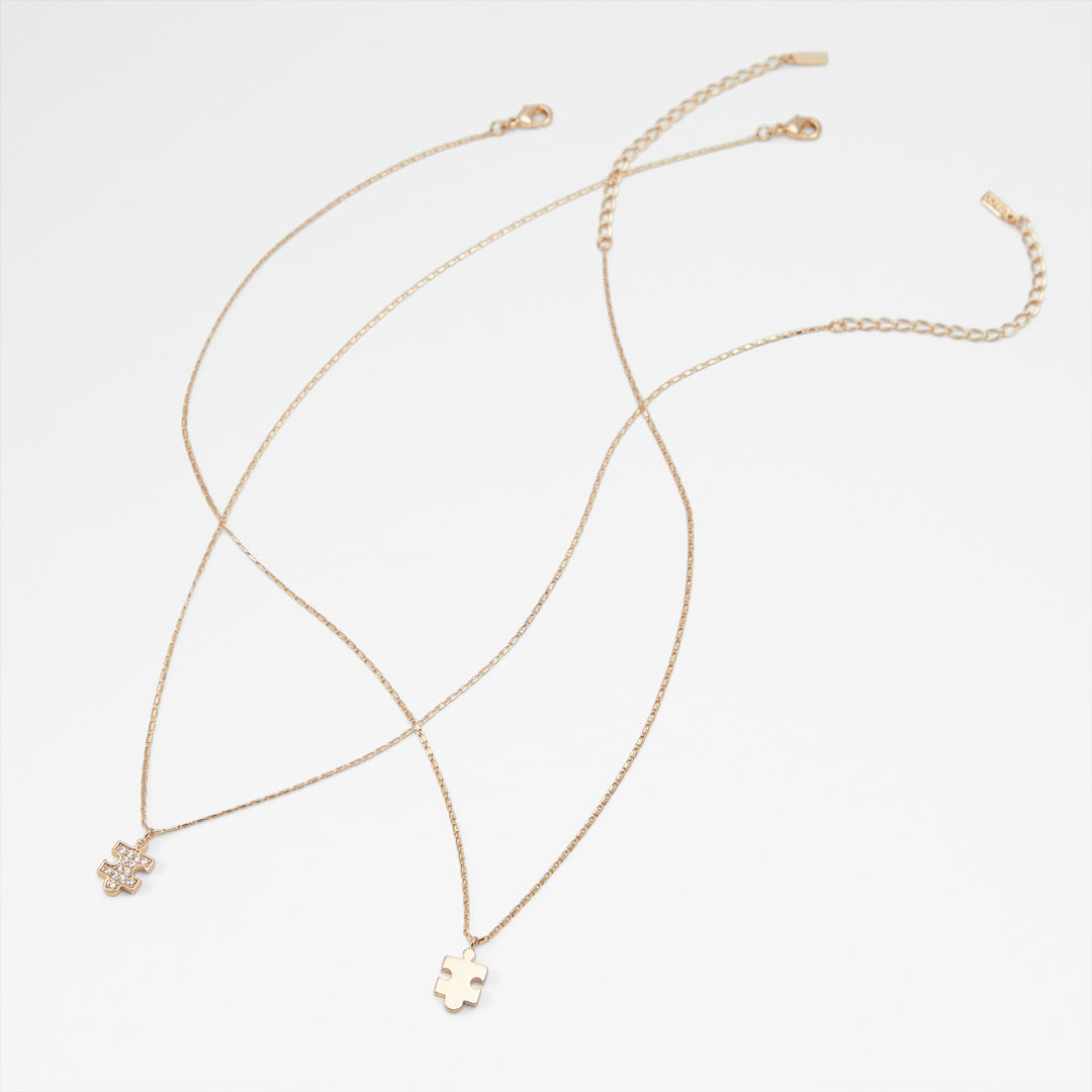 Colares em dourado - BESTIES