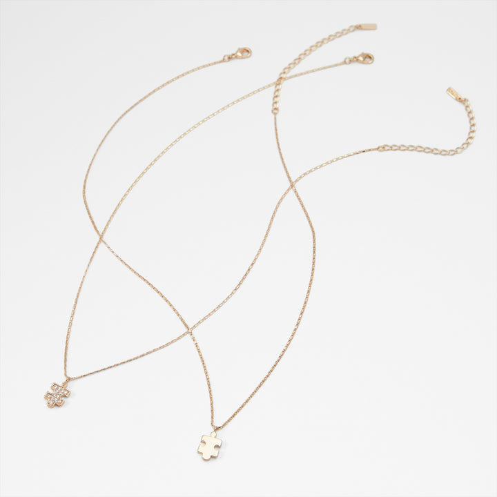 Colares em dourado - BESTIES