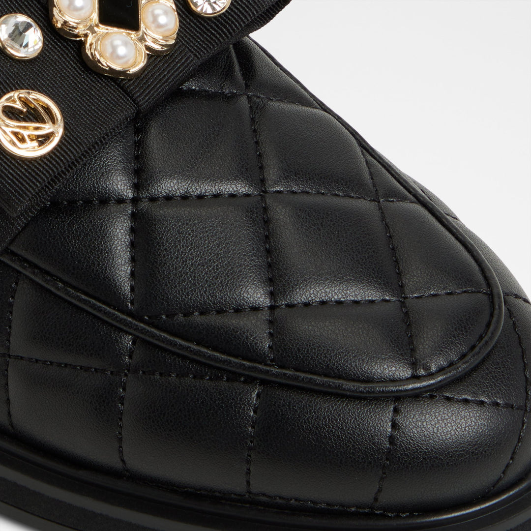 Mocassins rasos em preto - BISSAMO