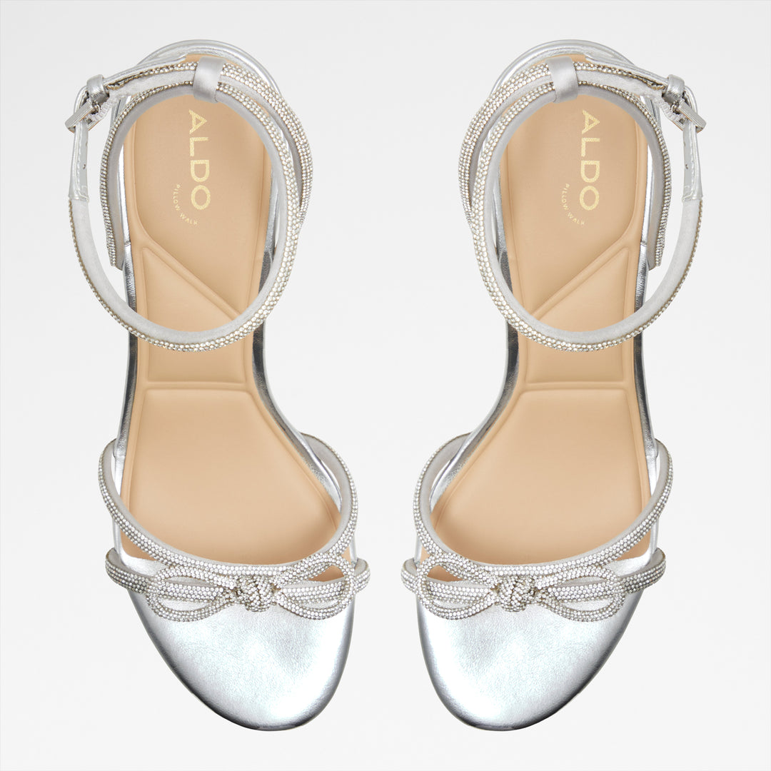 Sandálias em prateado, salto em bloco - BOUCLETTE