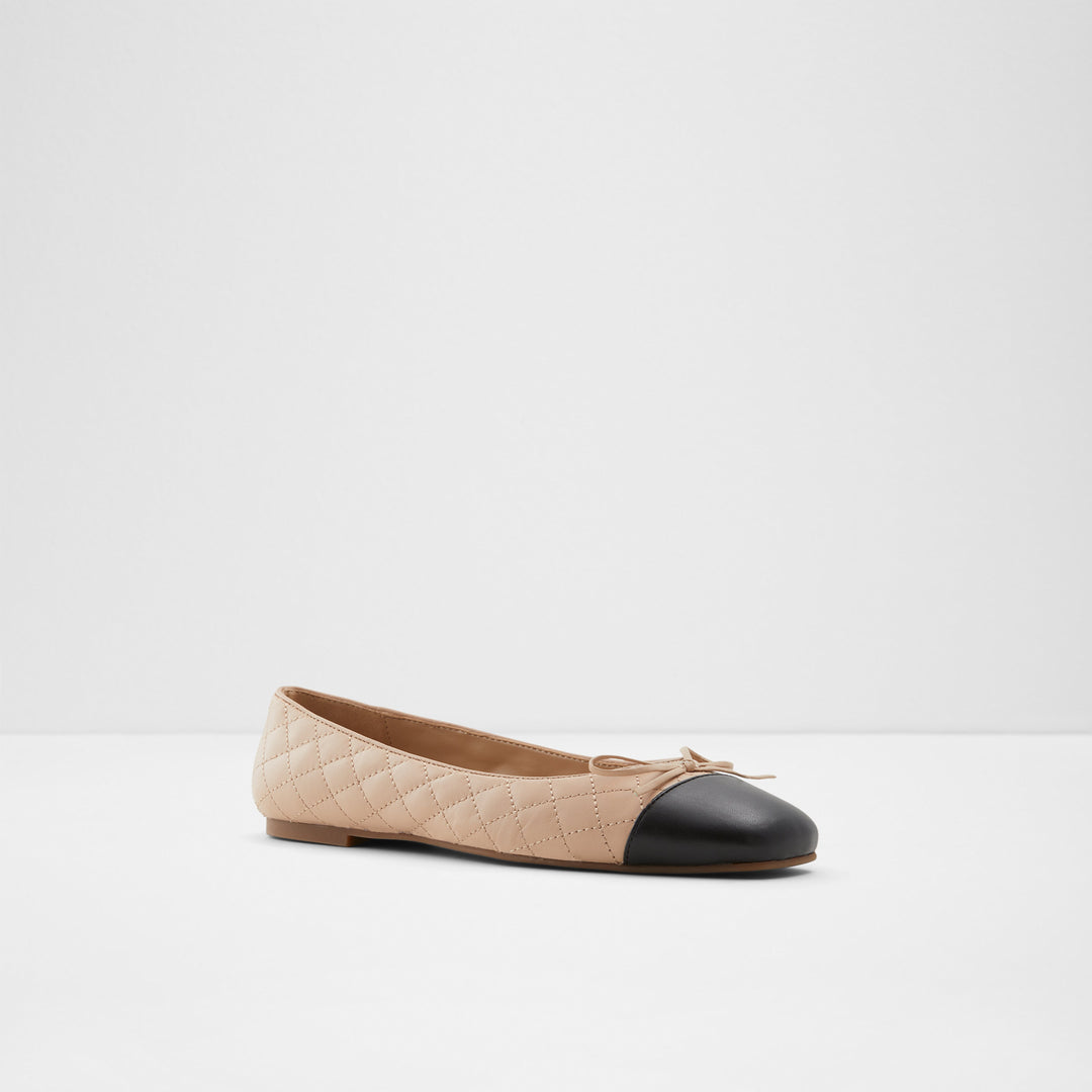 Sabrinas rasas em pele bege - BRAYLYNN