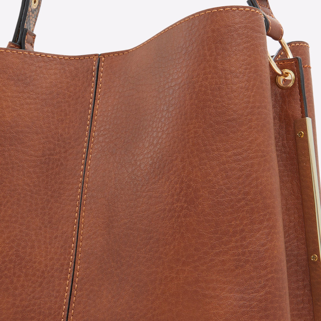 Mala de ombro em cognac - CALLIA