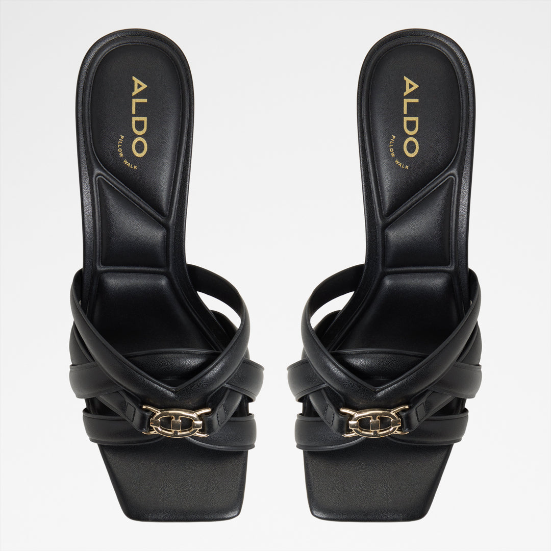 Sandálias em preto, salto em funil - CALYRA