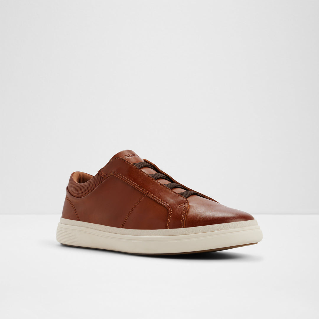 Sapatilhas em cognac - CARLSON