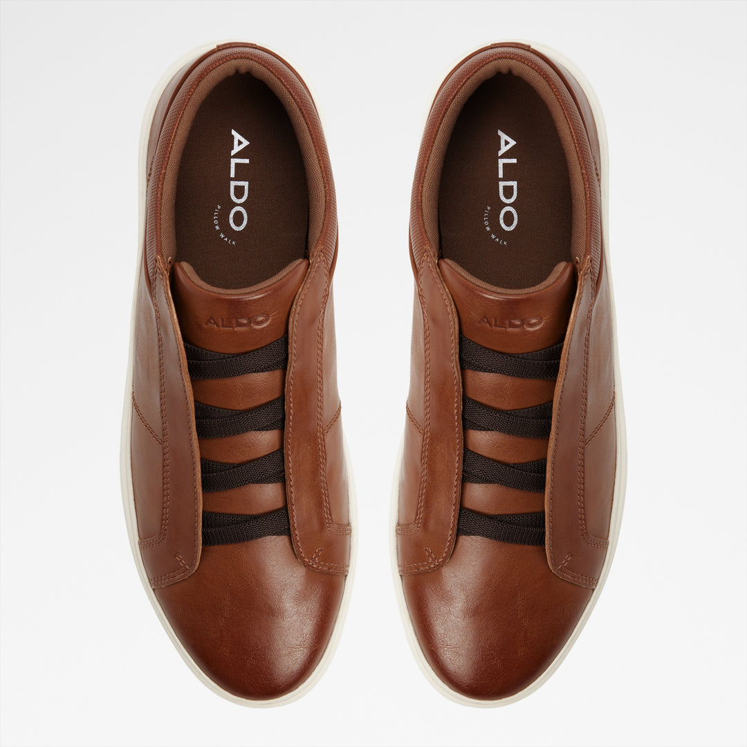 Sapatilhas em cognac - CARLSON