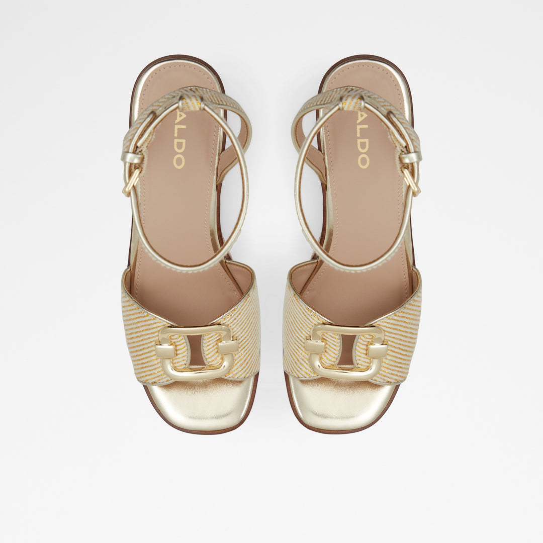 Sandálias de cunha em dourado - CARRABRIRIA