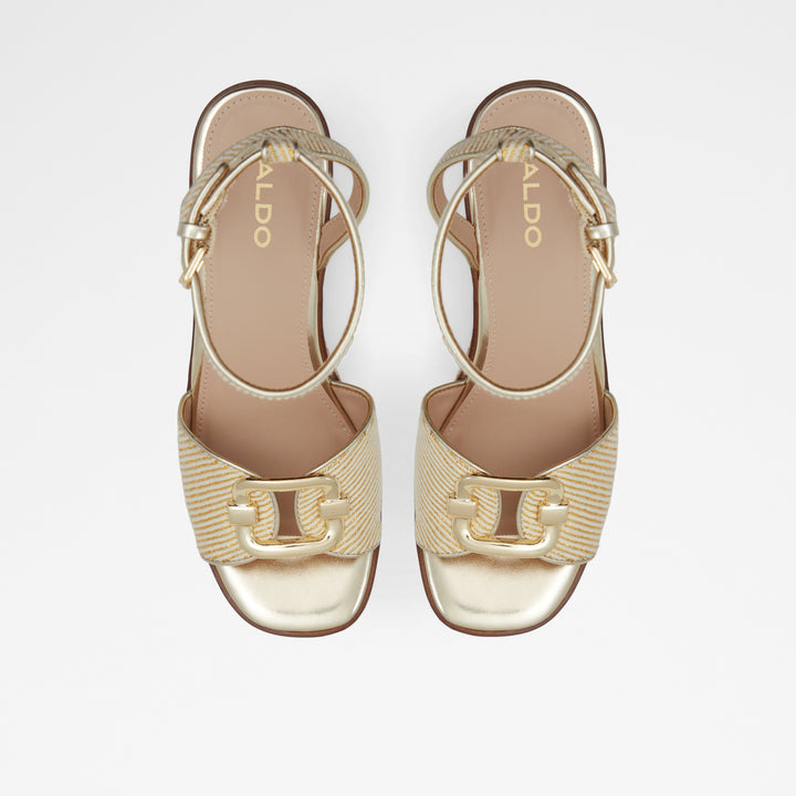 Sandálias de cunha em dourado - CARRABRIRIA