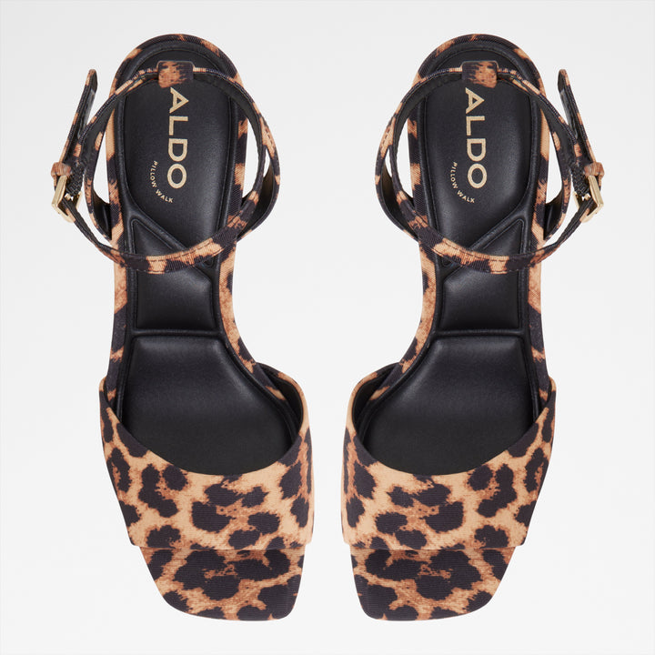 Sandálias em preto, salto em bloco com plataforma - CHICGLEAM