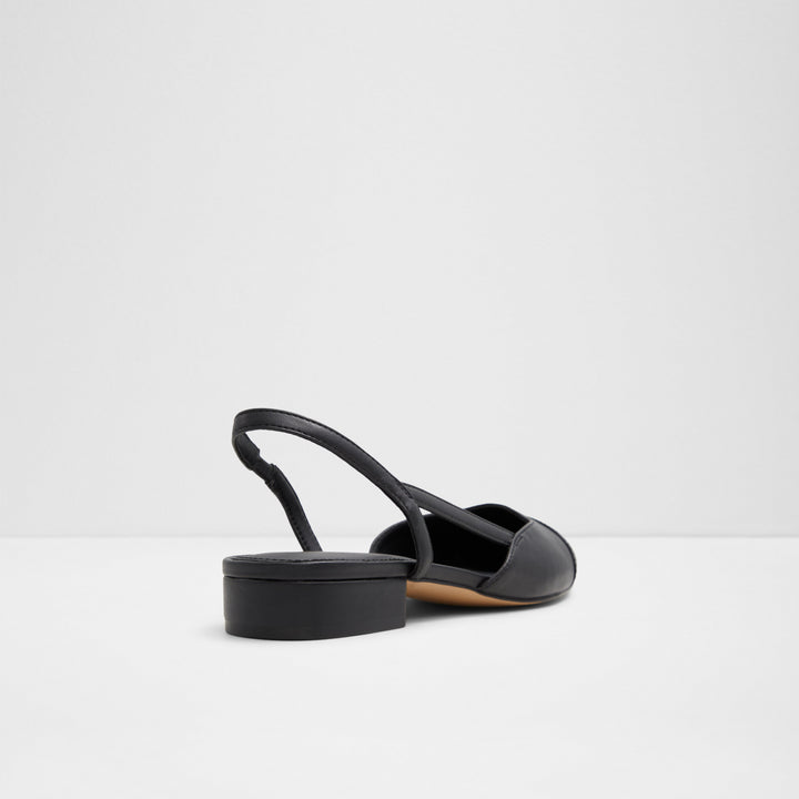 Sapatos rasos em preto - CLEMENTINNE
