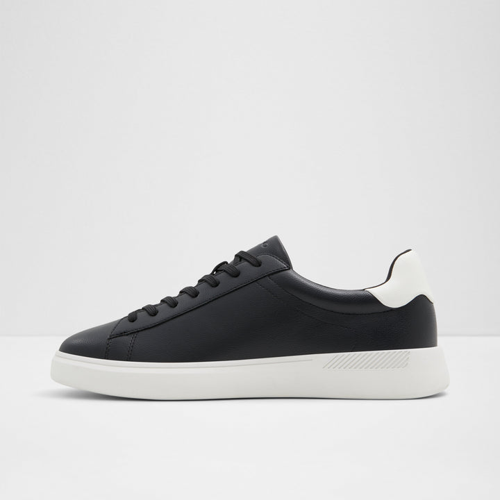 Sapatilhas em preto - COOLSPEC