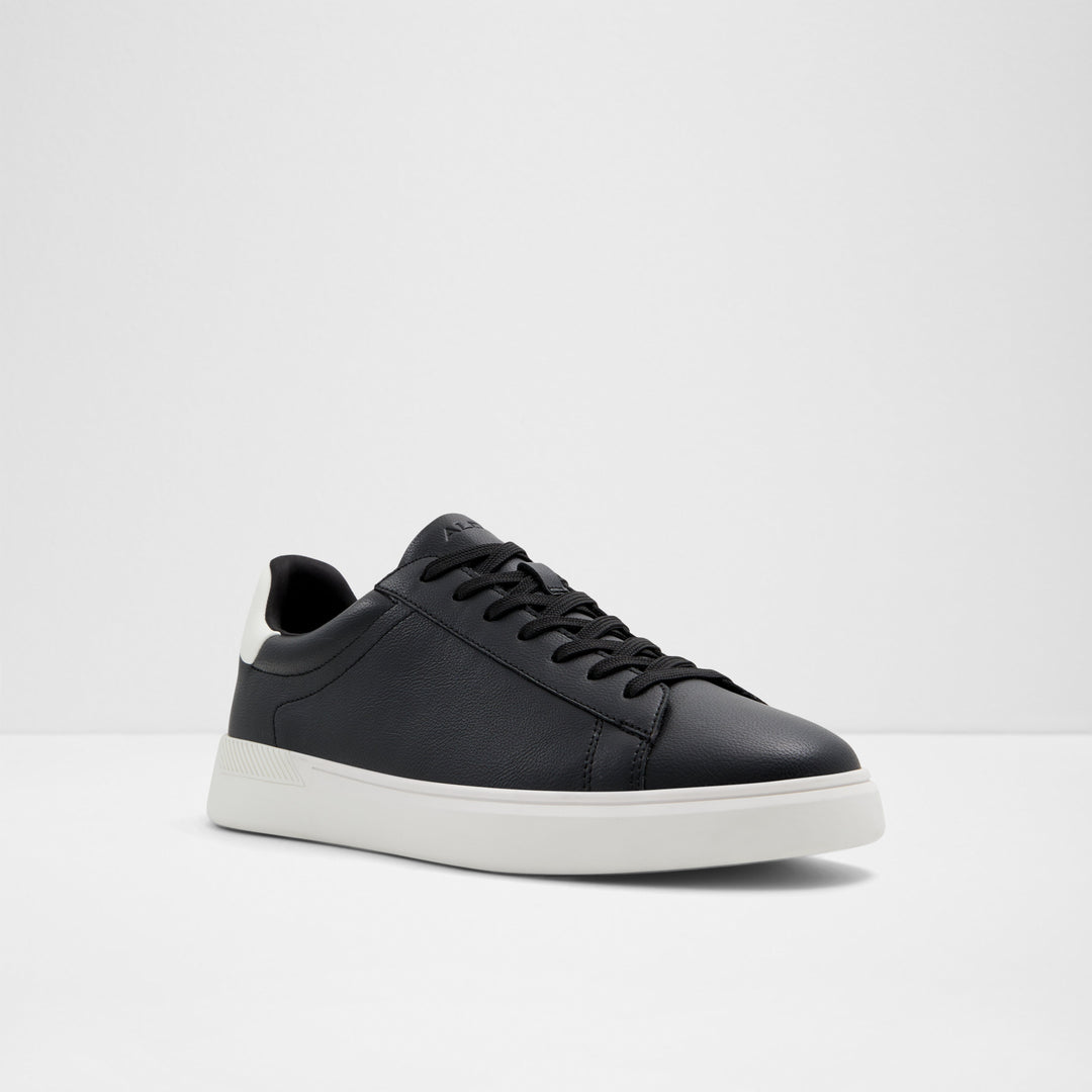 Sapatilhas em preto - COOLSPEC