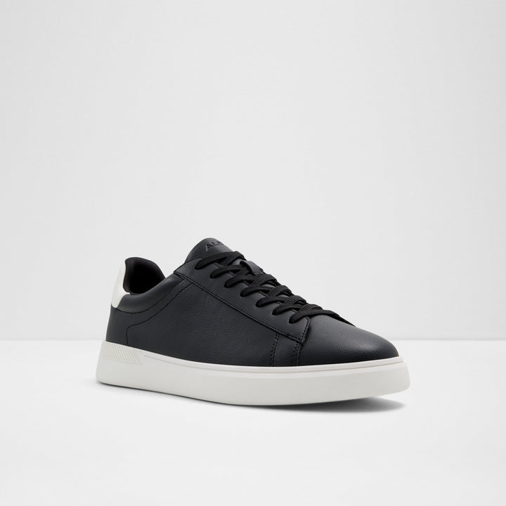Sapatilhas em preto - COOLSPEC