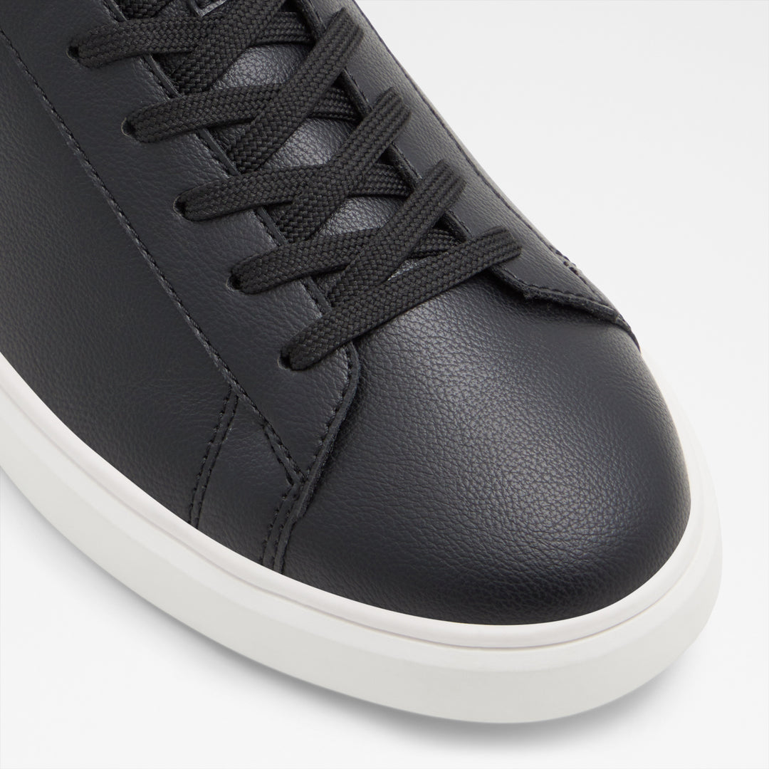 Sapatilhas em preto - COOLSPEC