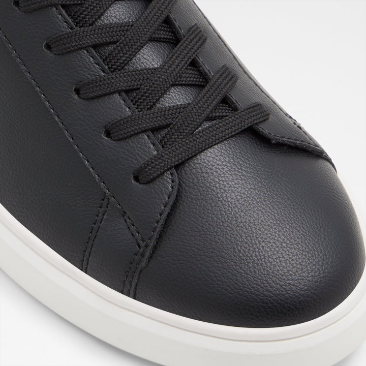 Sapatilhas em preto - COOLSPEC