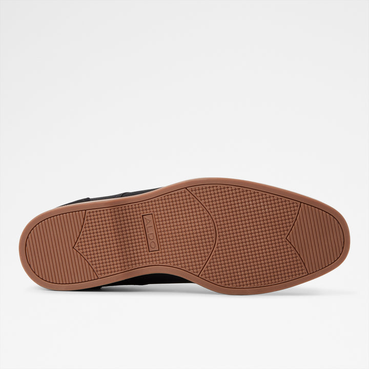 Sapatos casuais em preto - CORBY