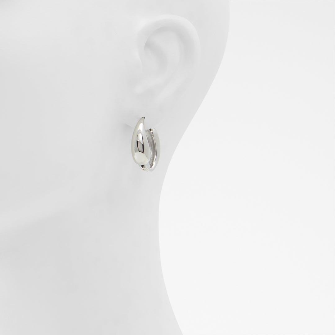 Argolas curtas em prateado - CRISTYNA