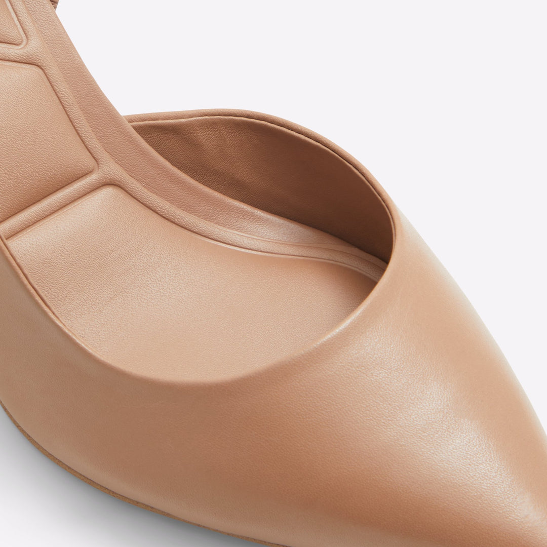 Sapatos em pele bege, salto em bloco - CRULLINA