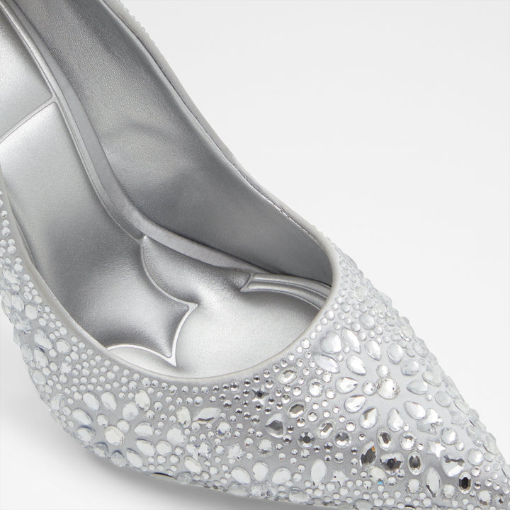 Sapatos em prateado, salto fino - D100PLSTESSY
