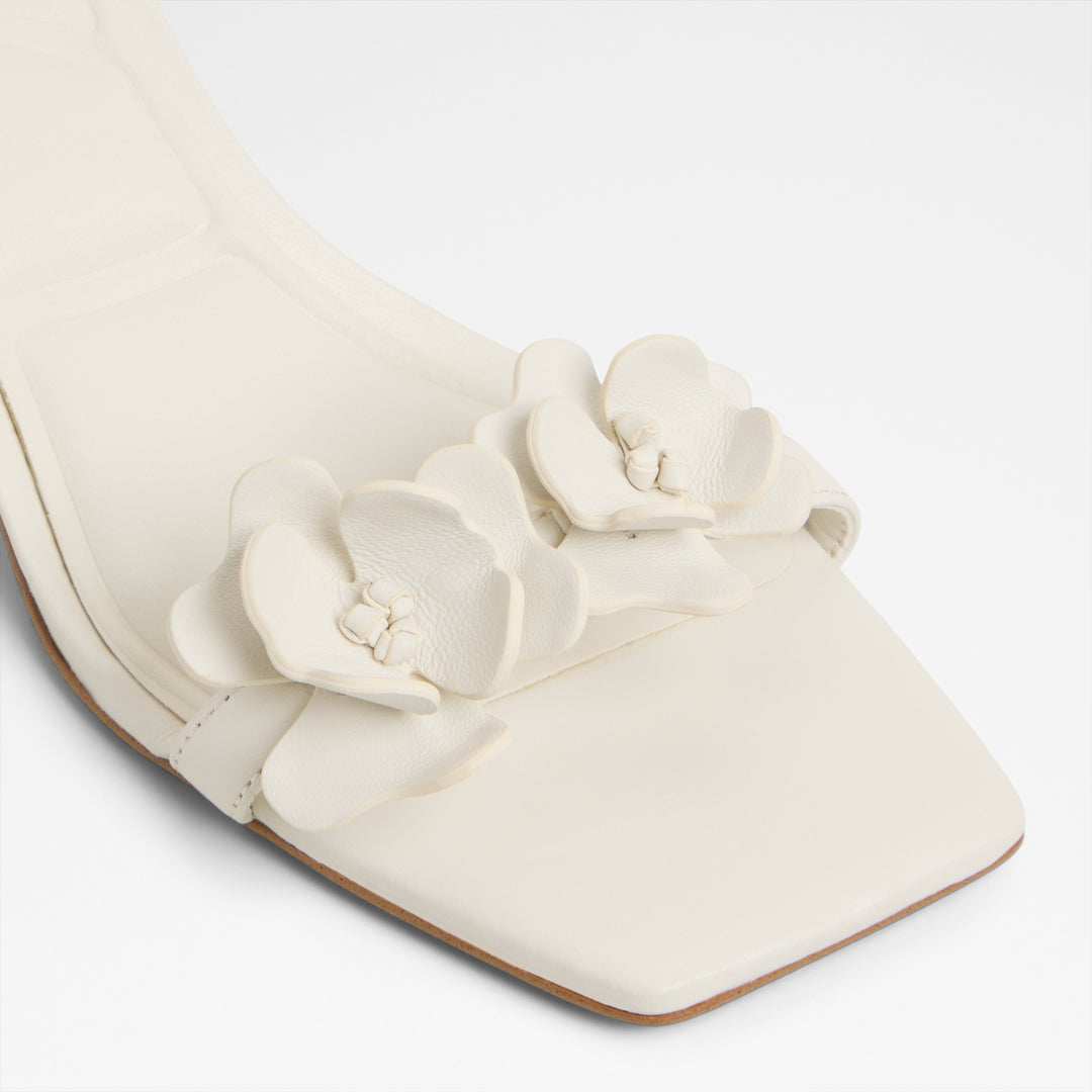 Sandálias em pele branco, salto em funil - DAISYROSE