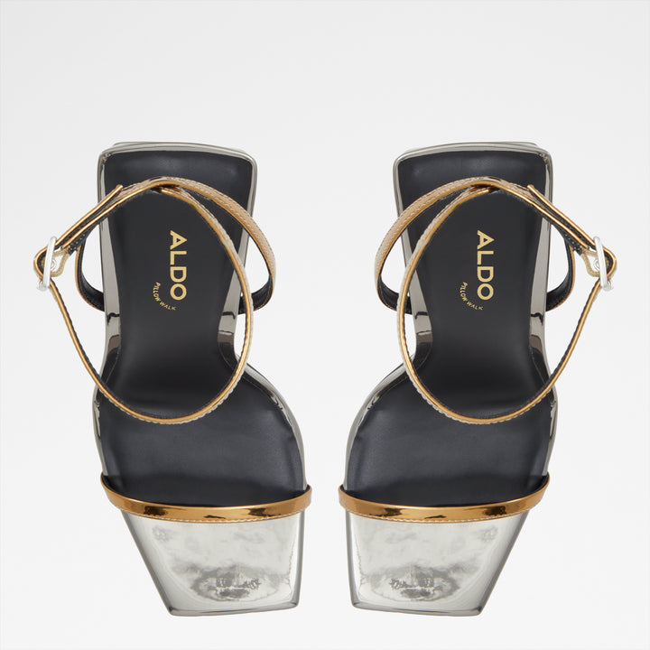 Sandálias em verniz prateado, salto fino - ELAMAEDAR