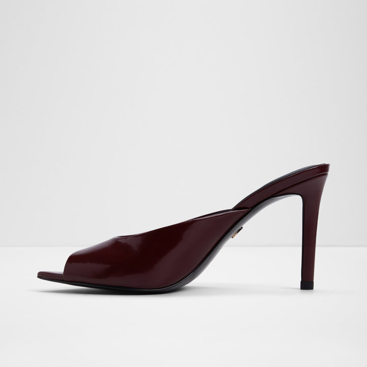 Sandálias em bordô, salto fino - ELENARA