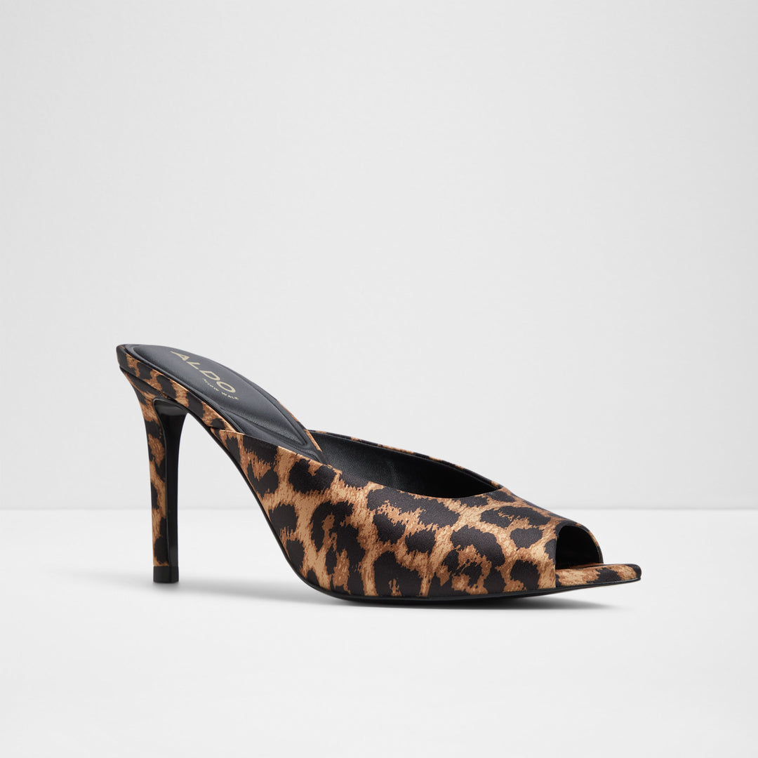 Sandálias em preto, salto fino - ELENARA