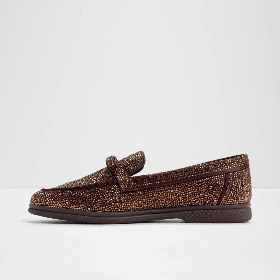 Mocassins rasos em castanho - ELIZIE