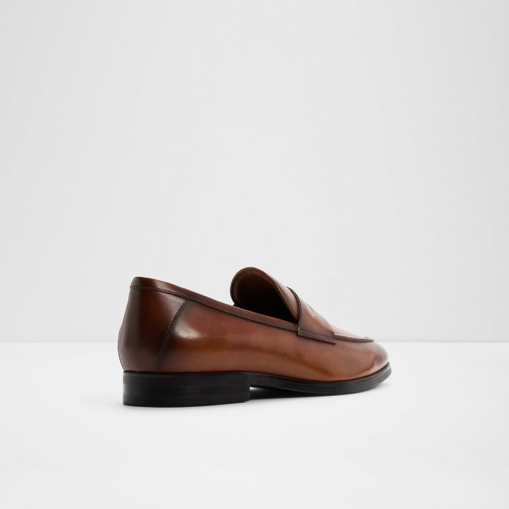 Mocassins em pele cognac - ELVIS