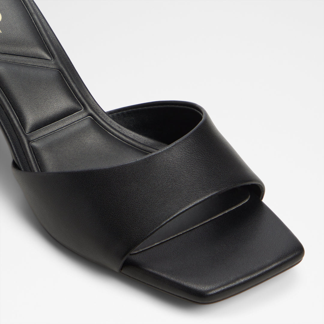 Mules em preto, salto em funil - ENCHANTING