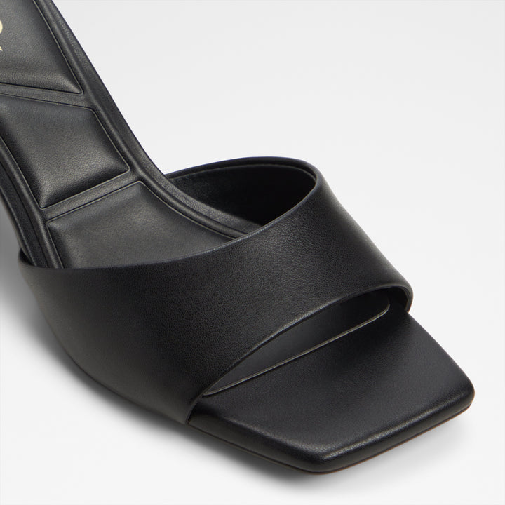 Mules em preto, salto em funil - ENCHANTING