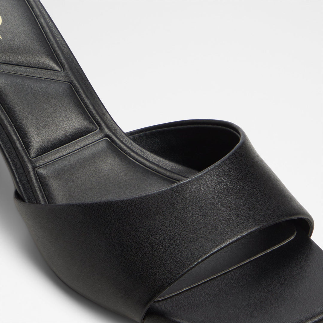 Mules em preto, salto em funil - ENCHANTING