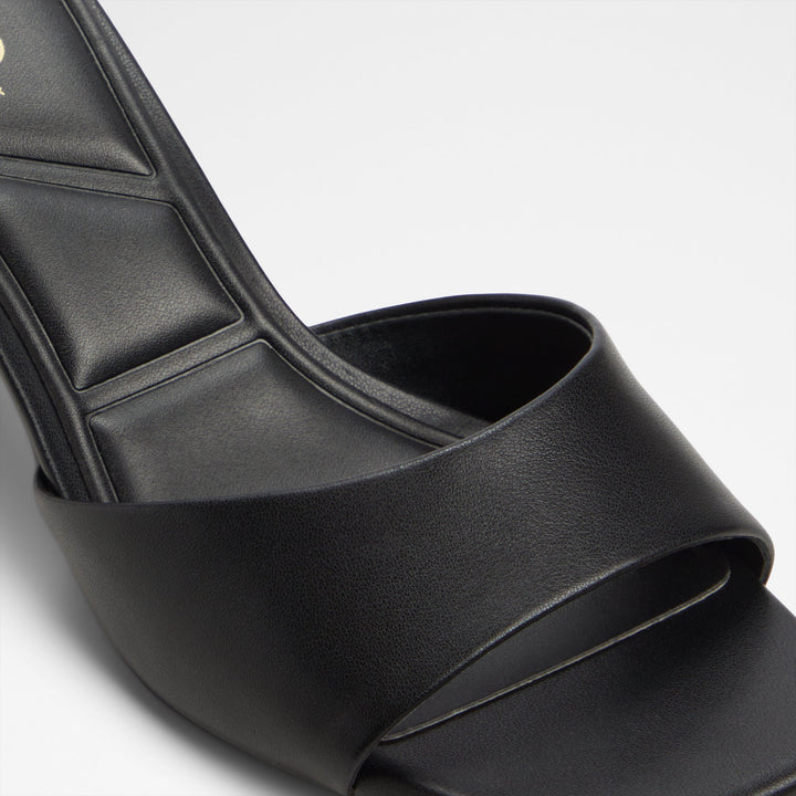 Mules em preto, salto em funil - ENCHANTING