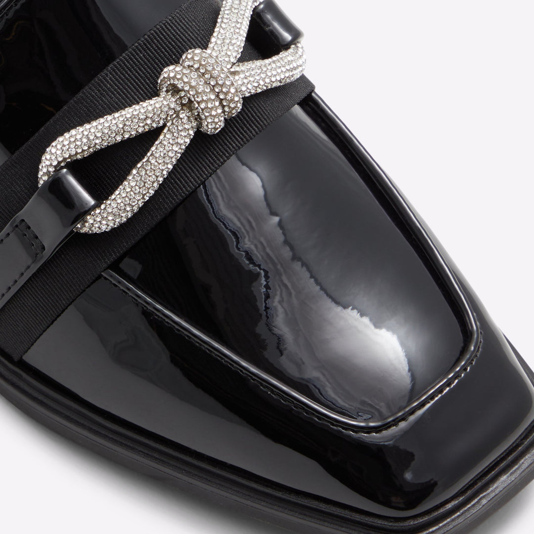 Sapatos rasos em verniz preto - ENCORE