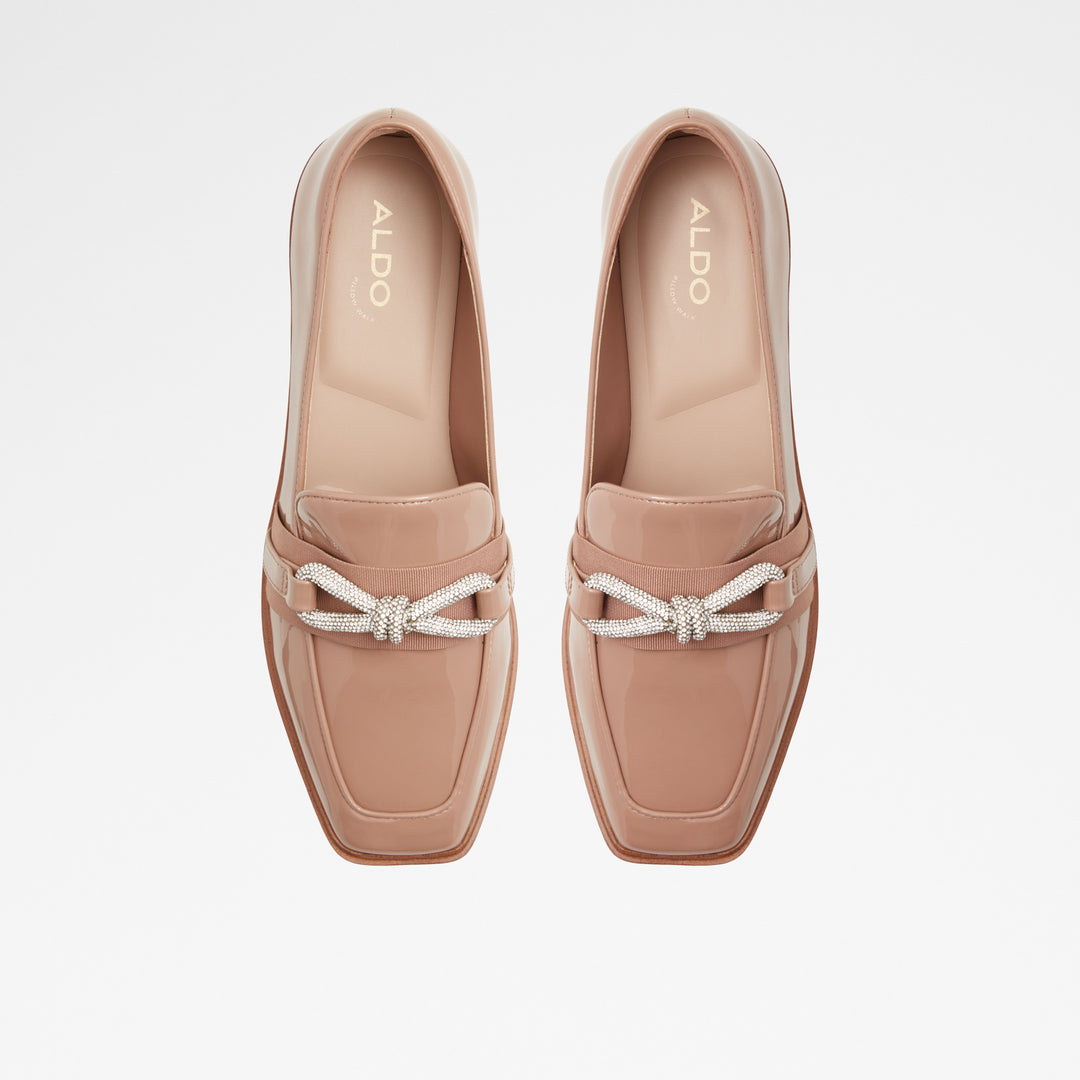 Sapatos rasos em verniz bege - ENCORE