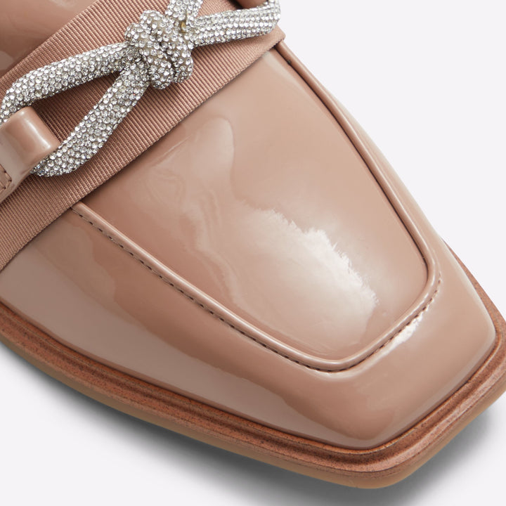 Sapatos rasos em verniz bege - ENCORE